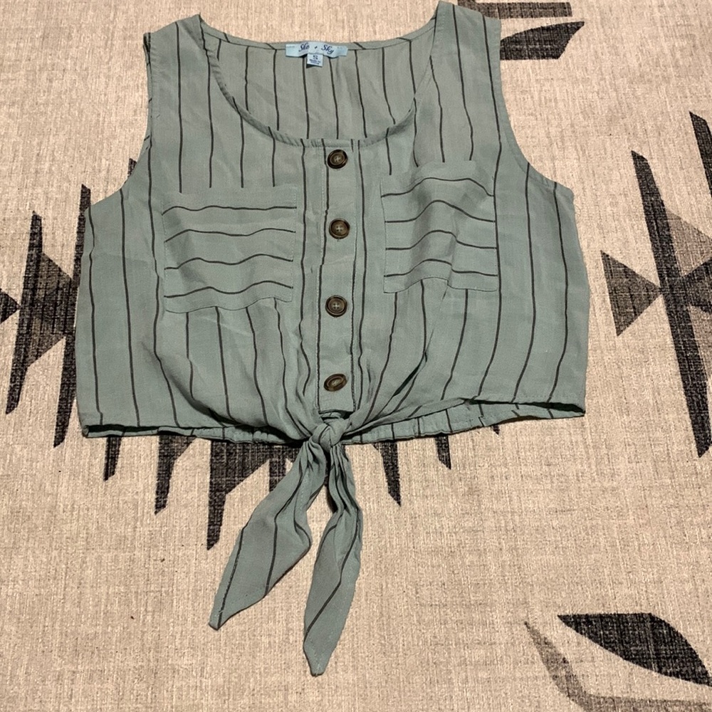 Crop top